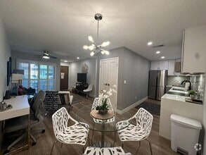 Building Photo - 2801 Los Felices Cir E