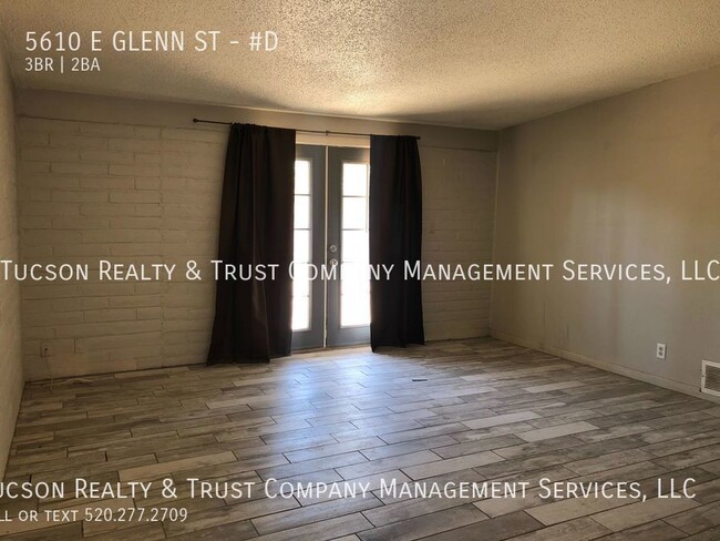 Building Photo - 3 Bedroom across from Ft. Lowell Park