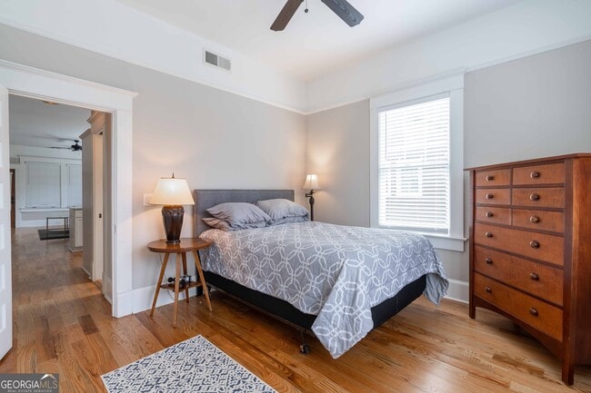 Foto del edificio - 826 Ponce De Leon Pl NE