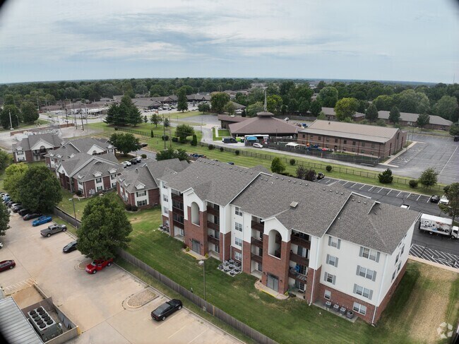 Exterior 3D - Hawthorn Suites Apartments