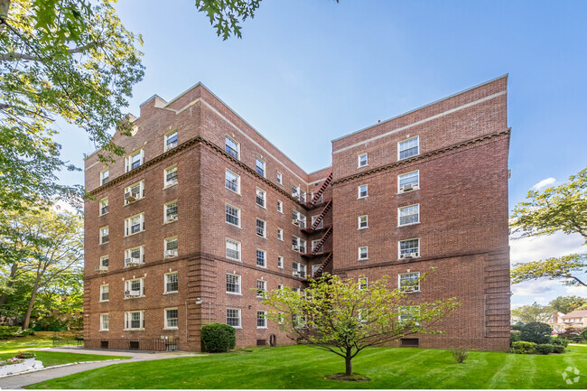 Building Photo - Henley Hall