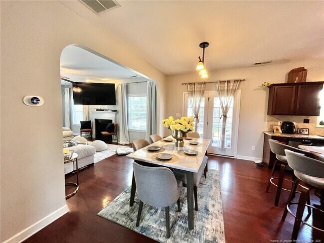 Foto del edificio - 3012 Gentle Breeze Ct