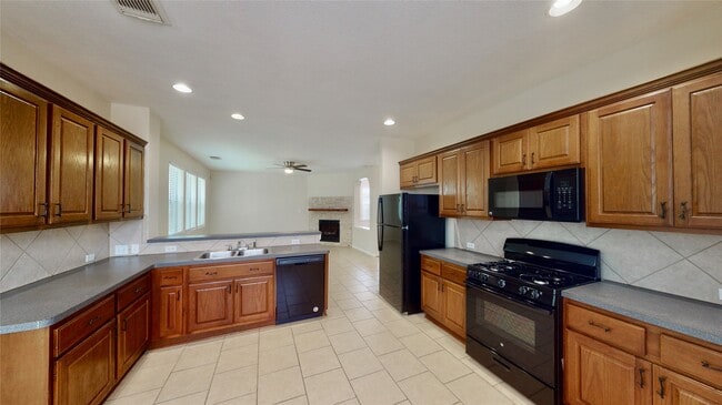 Building Photo - 14527 Eastern Redbud Ln