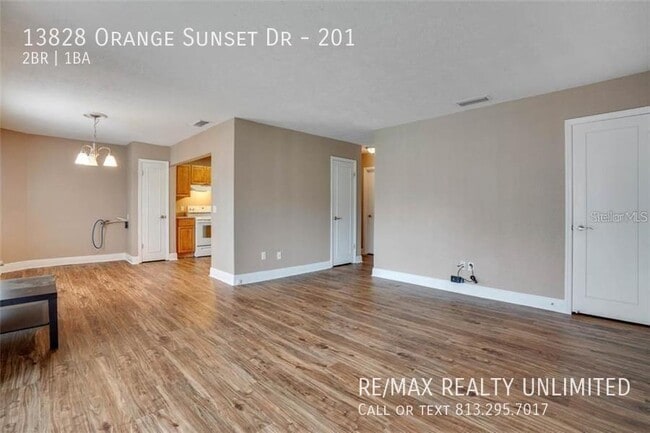 Building Photo - 13828 Orange Sunset Dr