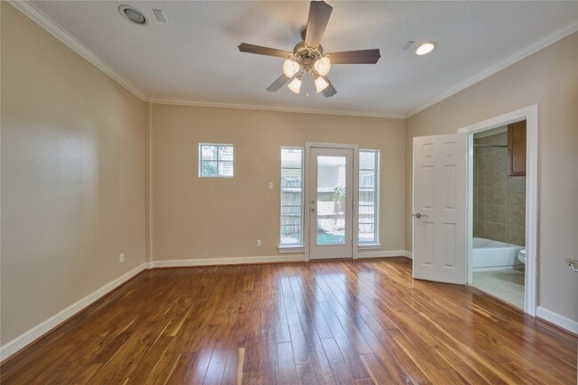 Building Photo - 2526 Bevis St