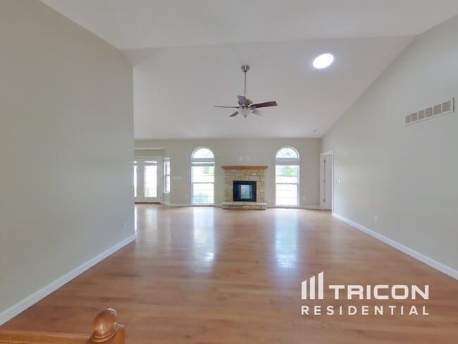 Foto del edificio - 1125 Winter Lake Dr