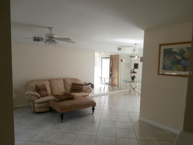 Foto del edificio - 2/2 Townhome UCF area