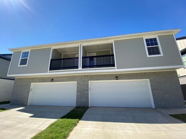 Building Photo - 798 S Amarillo Ave