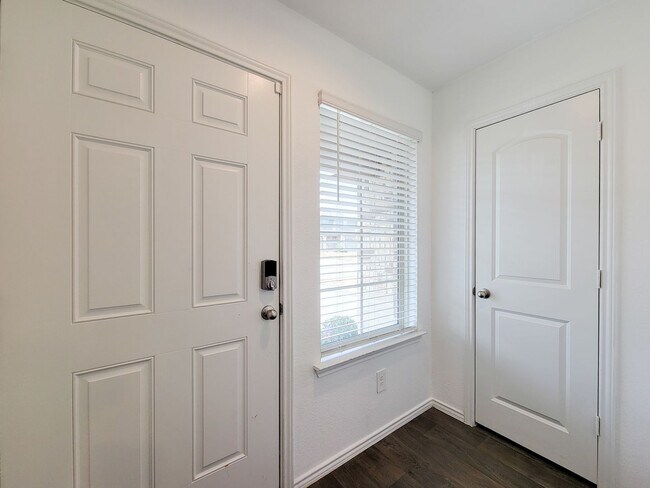 Building Photo - Welcome to your next home in the heart of Downtown Cleveland, Texas! This inviting 3-bedroom, 2-b...