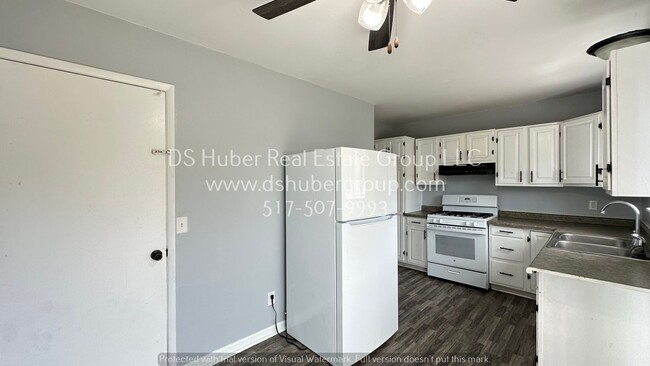 Foto del edificio - 3325 Danbury Crossroad St