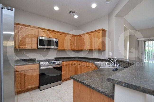 Foto del edificio - 39810 N River Bend Rd