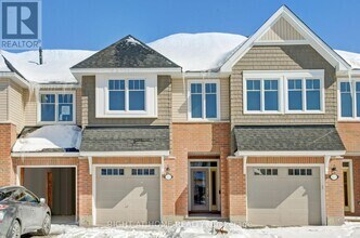 Building Photo - 513 Muscari St
