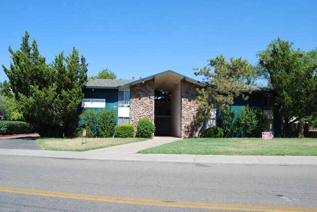 Building Photo - 3830 Annadale Ln