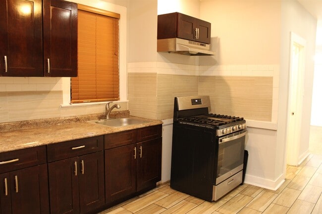 Foto del edificio - 224 BAYVIEW Ave