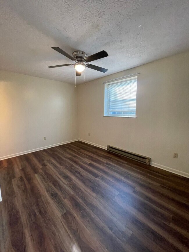 Foto del edificio - Apartment on Rockingham Drive