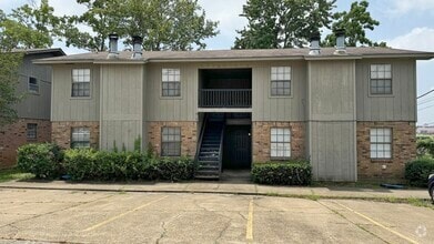 Building Photo - 819 Downing Pines Rd