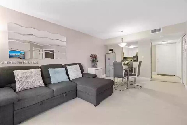 Foto del edificio - 8205 SW 152nd Ave