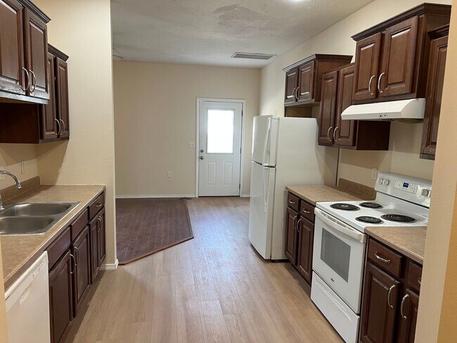 Foto del edificio - 1138 N Sherman Ave