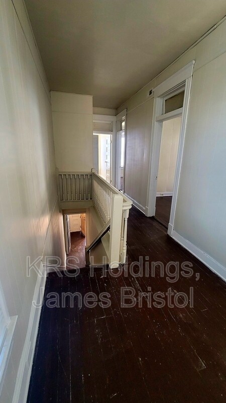 Building Photo - 3013 2nd Ave