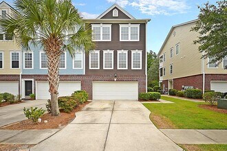 Building Photo - 9035 Parlor Dr