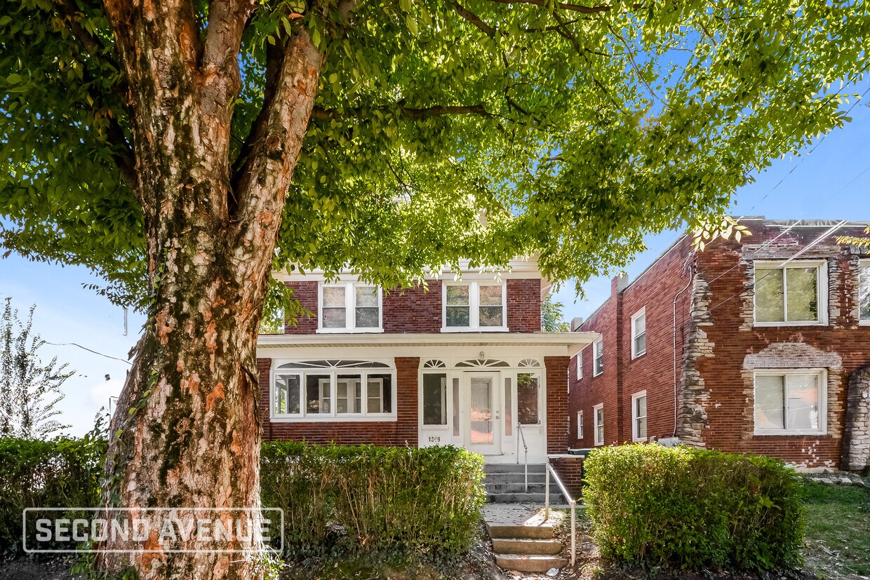 Primary Photo - 1309 Ryland Ave