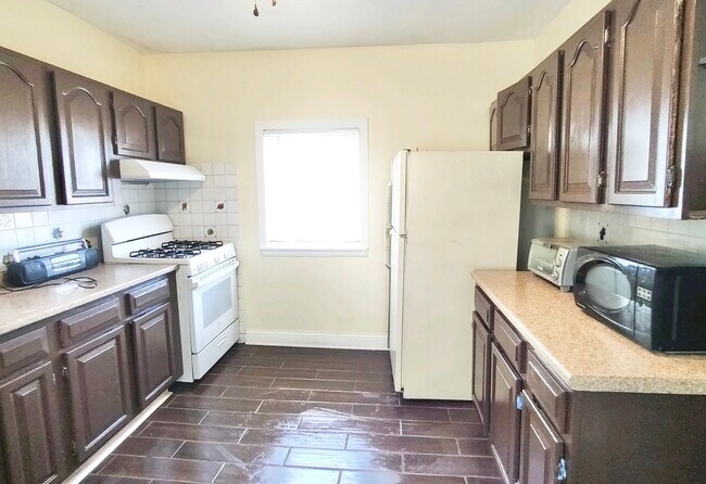 3923 N Newcastle Ave, Chicago, IL 60634 - House Rental in Chicago, IL ...