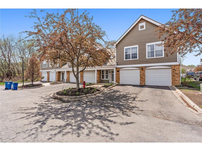 Building Photo - 6147 Chasewood Pkwy