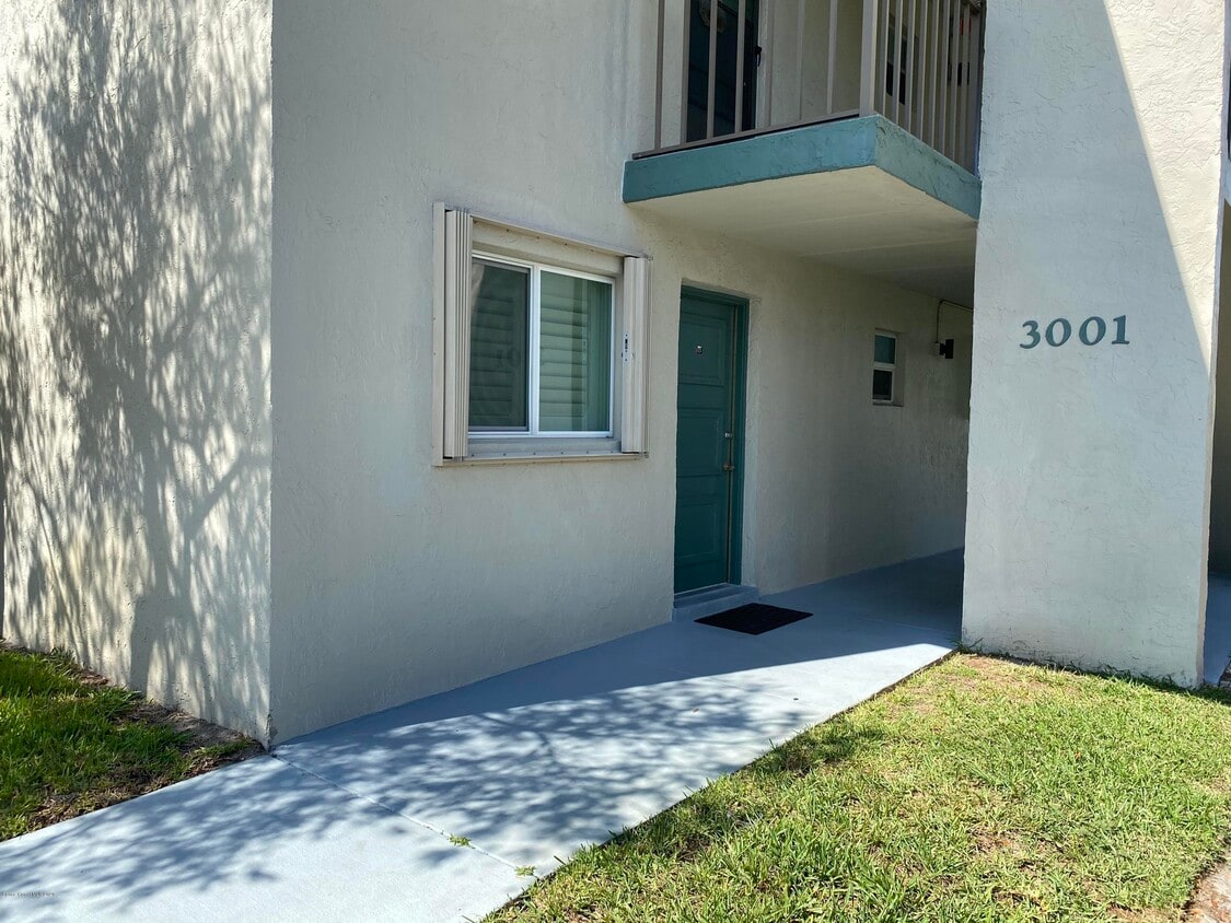 Primary Photo - 3001 Thrush Dr