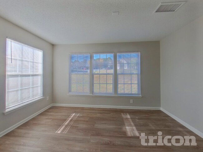 Foto del edificio - 8605 Appledale Dr