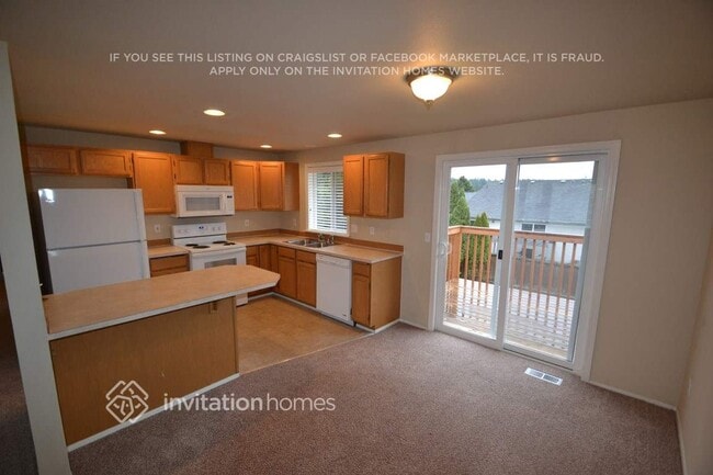 Building Photo - 8408 200th St Ct E