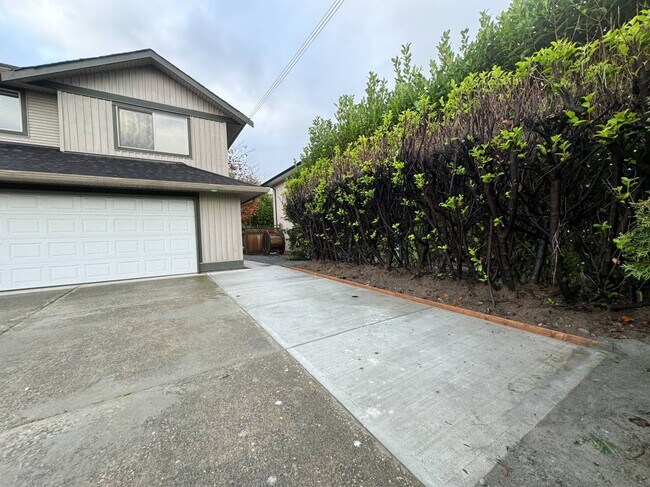 Photo du bâtiment - 20220 Chigwell St