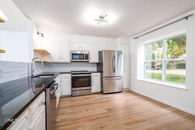 Building Photo - 3618 Varsity Ln