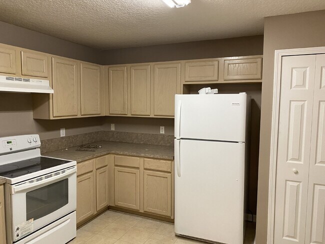 Foto del edificio - FOR RENT:  3BR 2BA 2ND FLOOR CONDO IN THE ...
