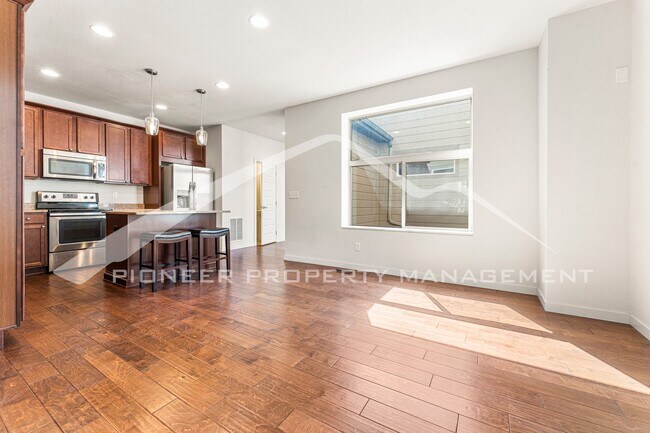 Foto del edificio - Gorgeous Townhome in Lone Tree with Centra...