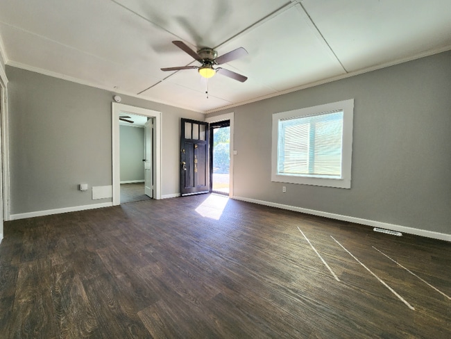 Building Photo - 1818 Green St