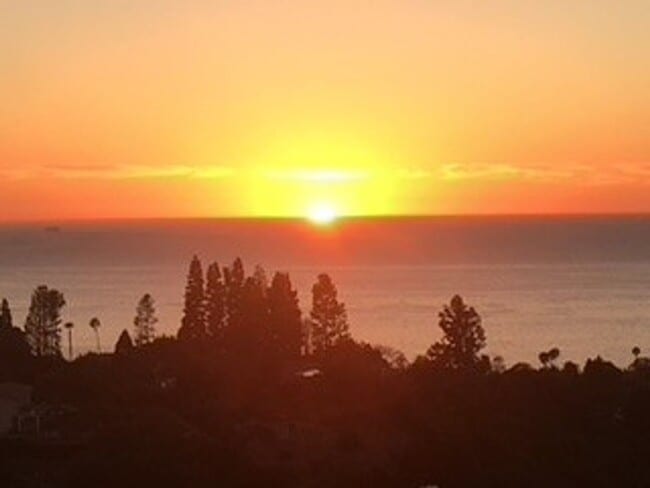 Foto del edificio - Ocean view updated 2 bed, 2 bath  condo in...