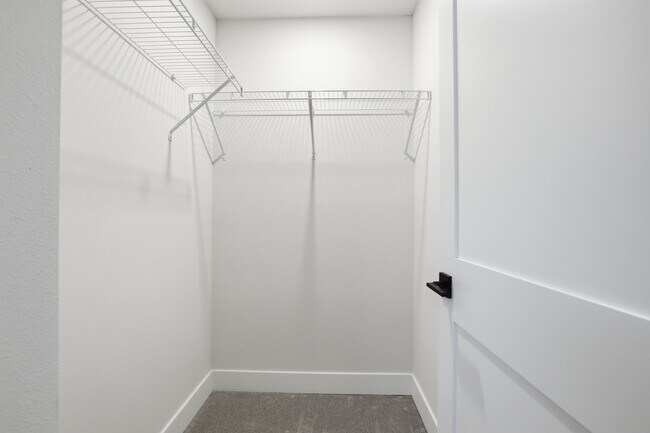 Foto del edificio - 224 Westwoods Dr
