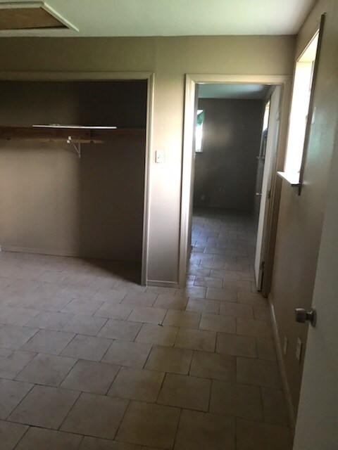 Building Photo - 2017 Feliciana St