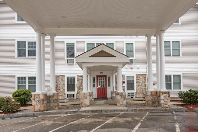 Foto del edificio - 245 Edward J Roy Dr