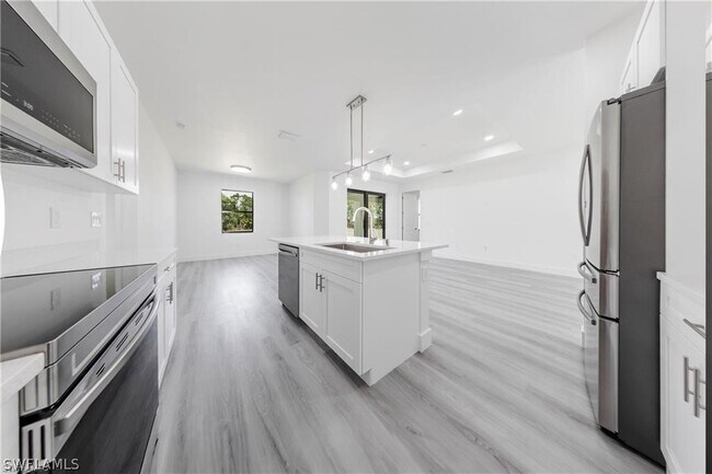 Foto del edificio - 1137 Damen St E