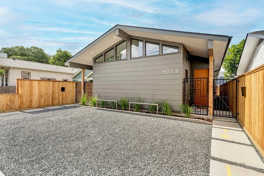 Photo - 907 Kern Street Unit B