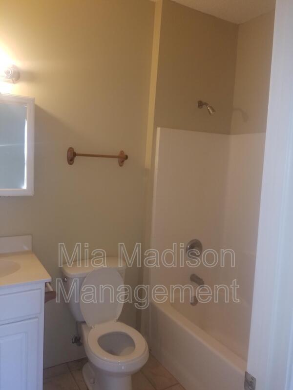 Building Photo - 512 Seiler Ave