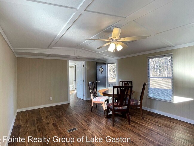 Building Photo - 2 br, 2 bath House - 31 Morris Drive