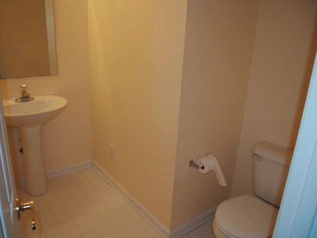 Building Photo - 125 Tingley Ct