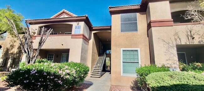 Building Photo - 231 W Horizon Ridge Pkwy