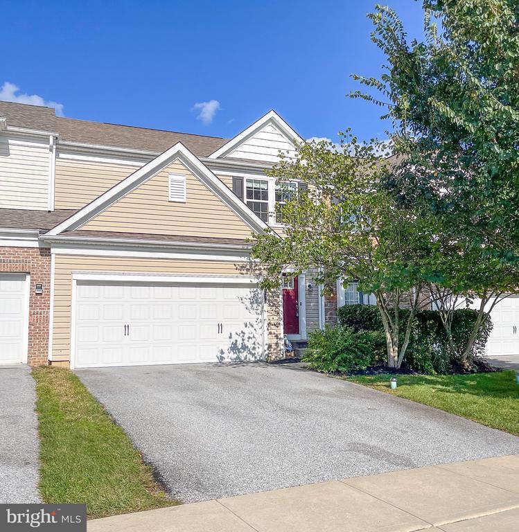 Foto principal - 221 Sills Ln