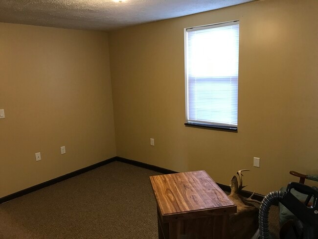 Building Photo - 18 Highland Ave