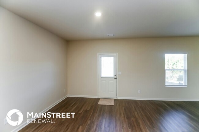 Building Photo - 243 Augusta Woods Dr