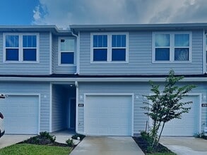 Building Photo - 582 Holly Lakes Dr