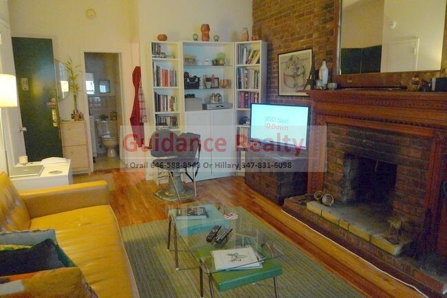 Building Photo - 142 W 80th St